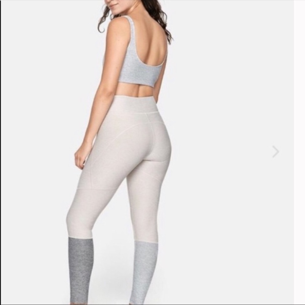 Outdoor Voices 7/8 Dipped Leggings Oatmeal/Dove - Picture 2 of 4